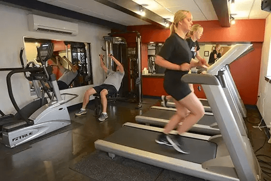 Employees working out in Keller Logistics Group's fitness center as a part of the Wellness Program
